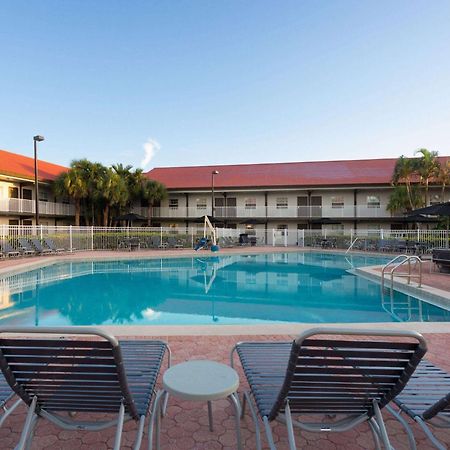 La Quinta Inn By Wyndham Cocoa Beach-Port Canaveral Luaran gambar
