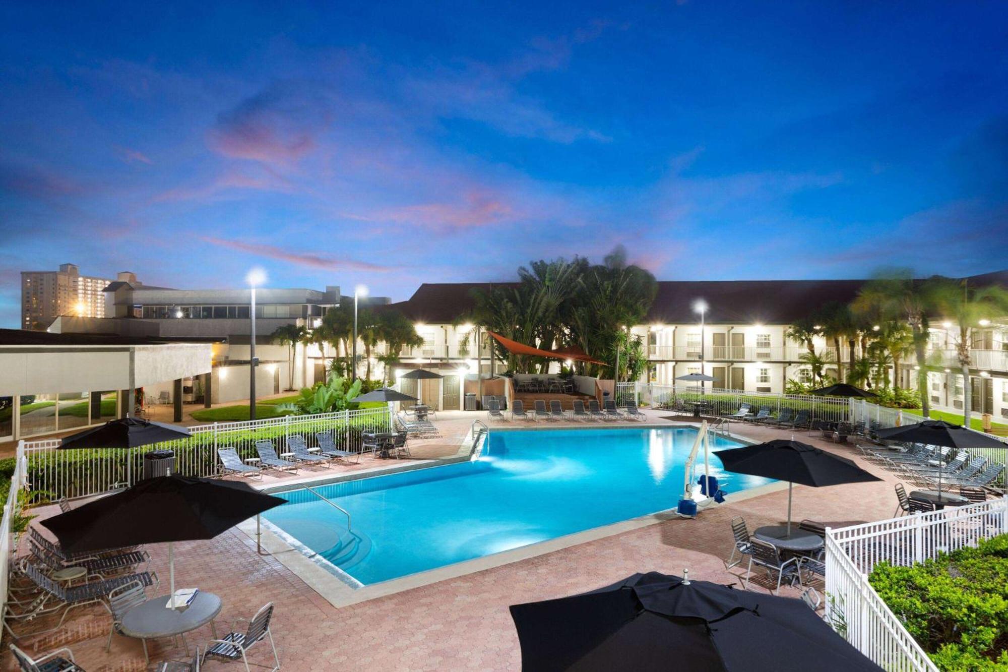 La Quinta Inn By Wyndham Cocoa Beach-Port Canaveral Luaran gambar
